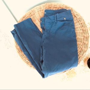 Capri chinos